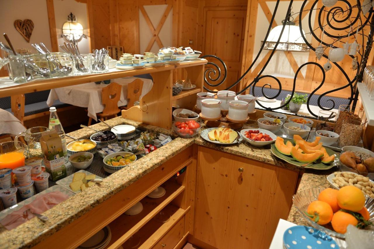 Garni Hotel Max Santa Cristina Val Gardena Buitenkant foto